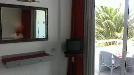 Ponderosa מלון פלאייה דה לאס אמריקס