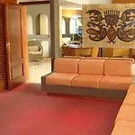 Ponderosa Hotel